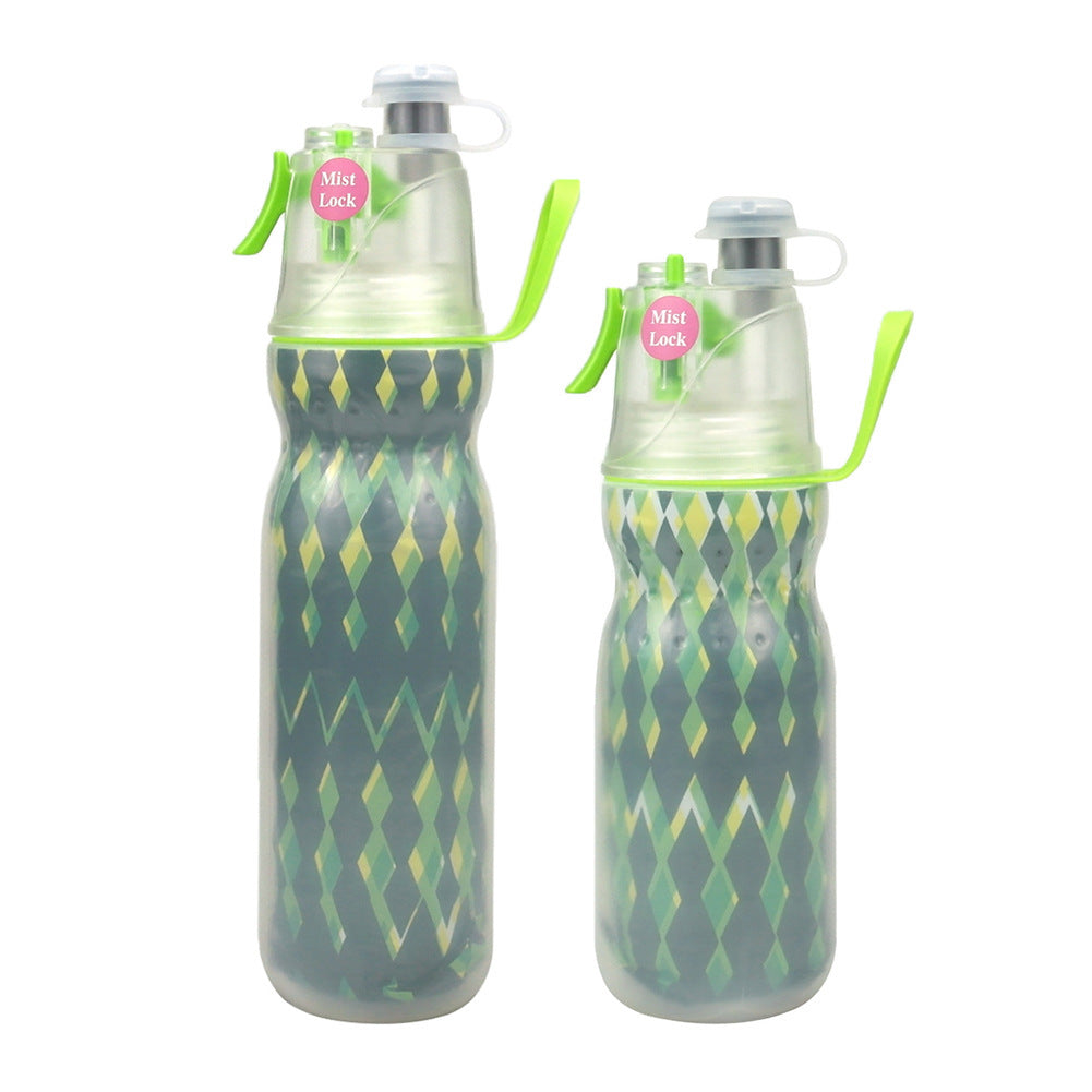 Sports water bottle with spray function, 470–590 ml