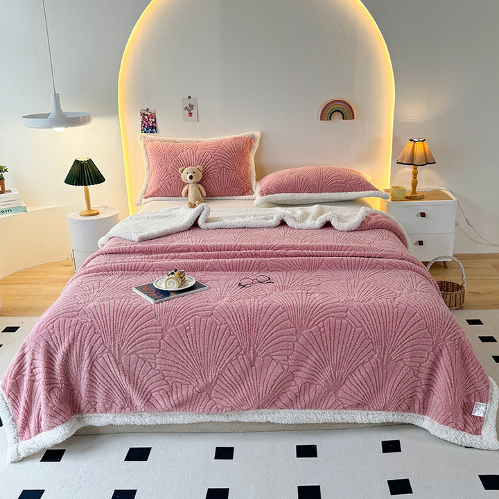 Double-sided milk fiber fleece blanket, versatile to use
