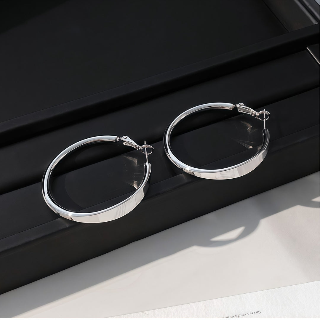 Earrings made of 925 silver with geometric design