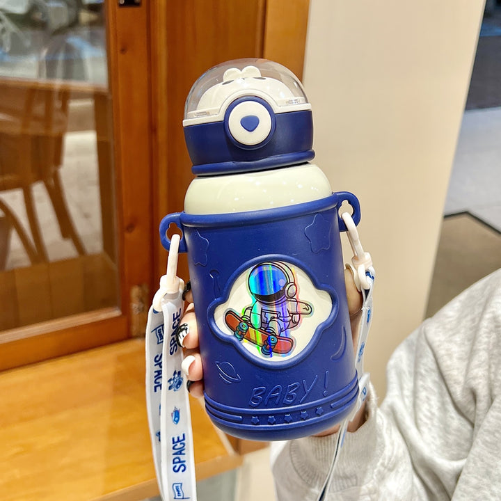 Children's thermos bottle with suction cup and straw