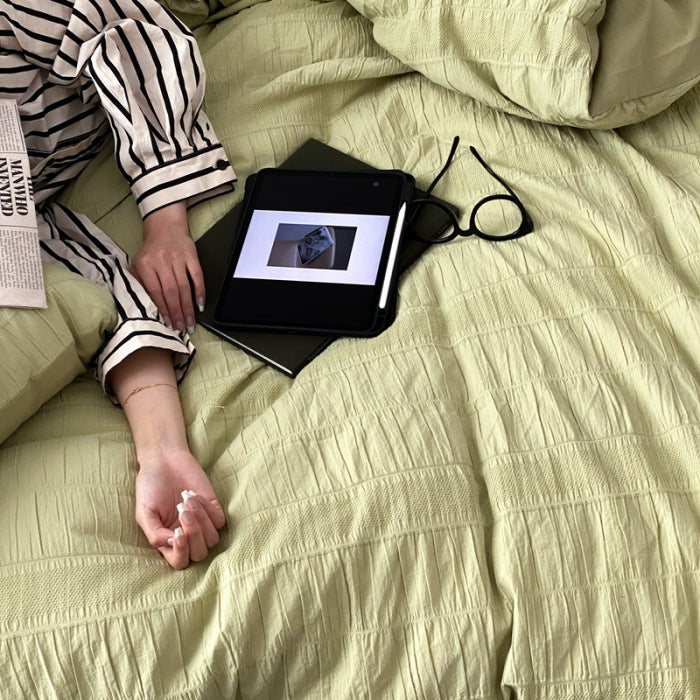 Seersucker bedding set made of cotton, solid color
