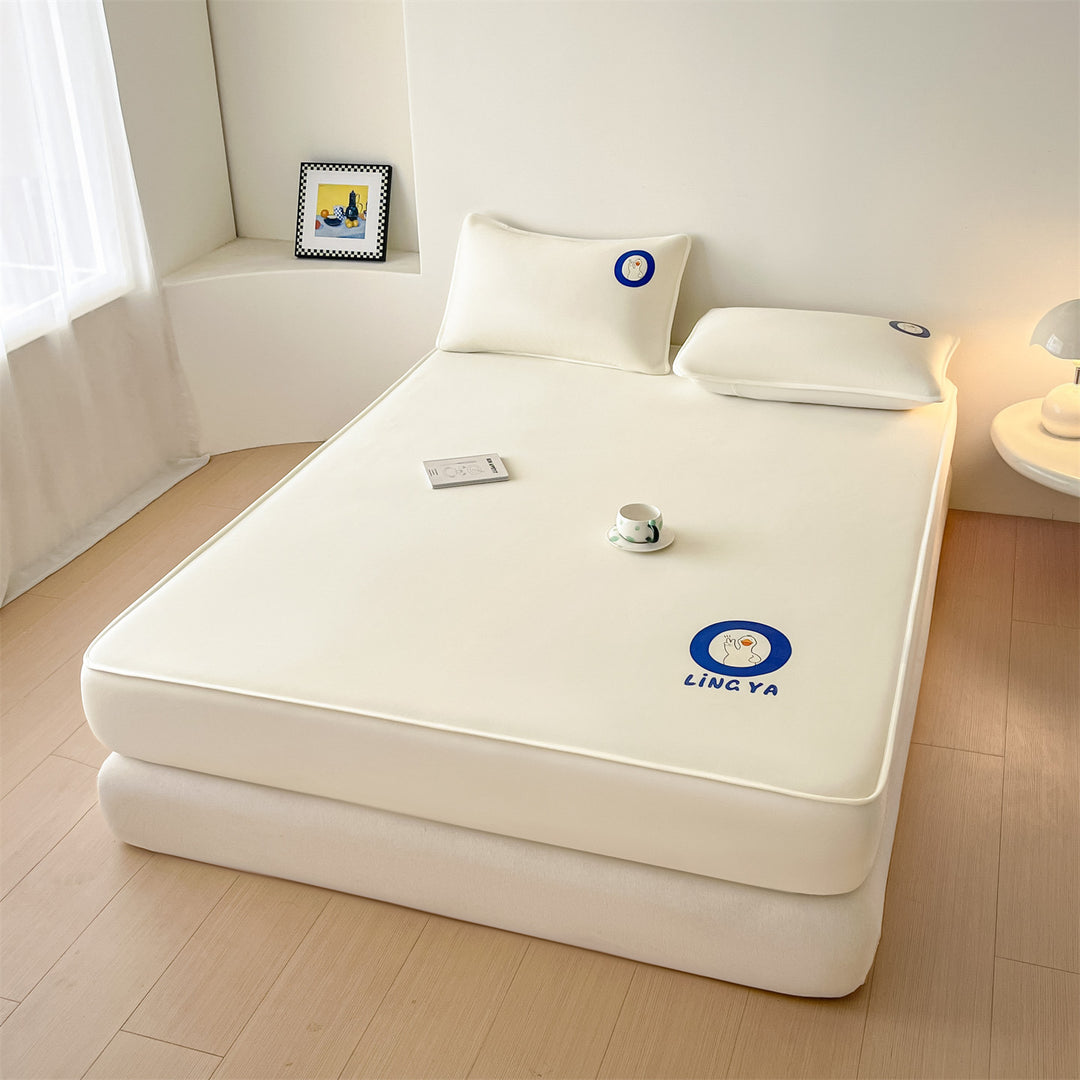 Cotton fitted sheet with padding
