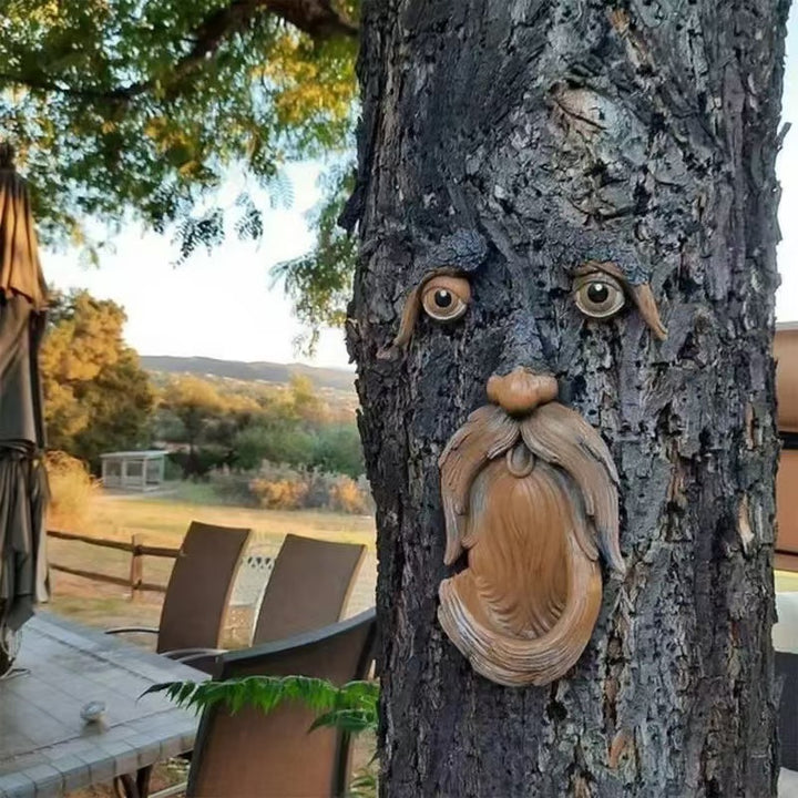 Baumgeist-Birdhouse made of resin for the garden