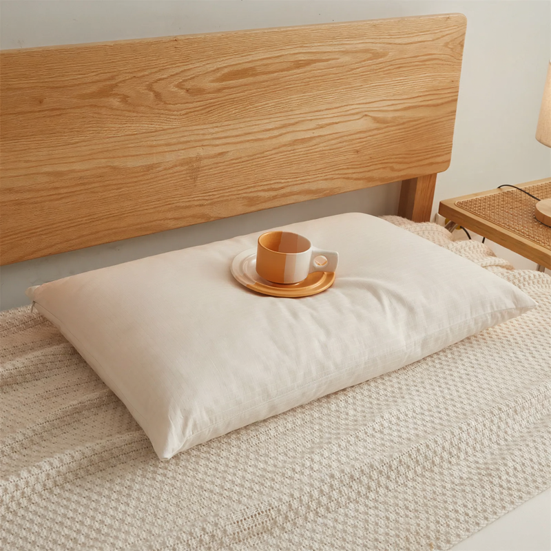 Cotton pillow with embroidery, 48x74cm