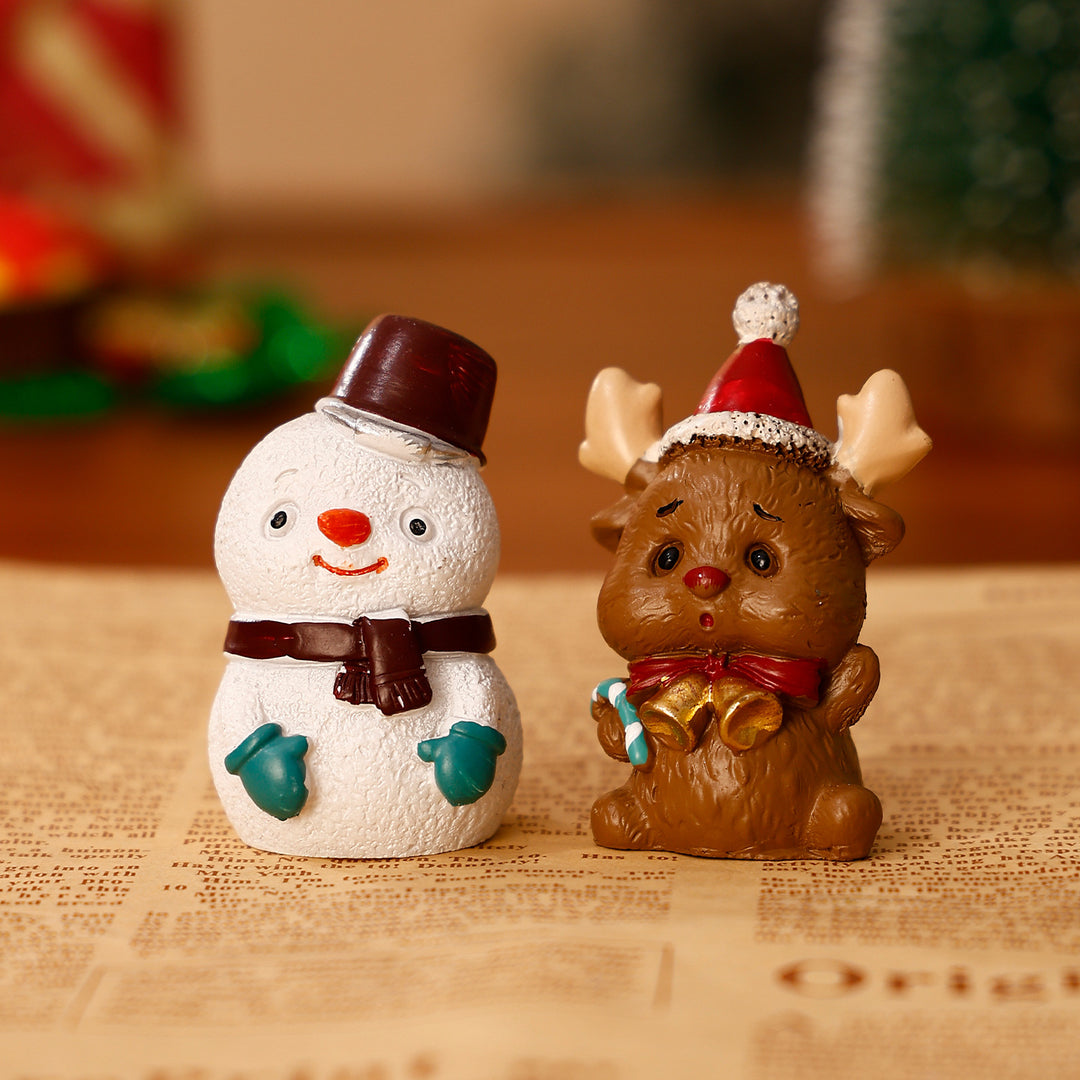 Decorative Christmas figures made of resin