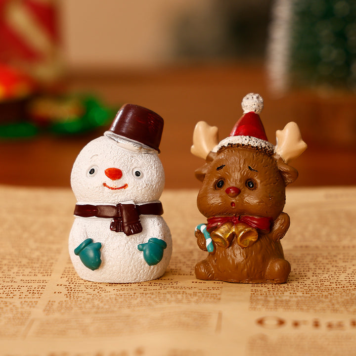 Decorative Christmas figures made of resin