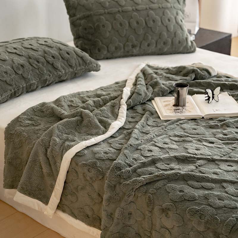 Coral fleece throw blanket, 400 g/m²