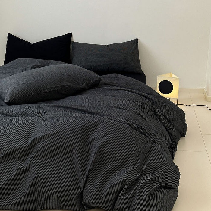 Bedding set made of washed cotton, striped