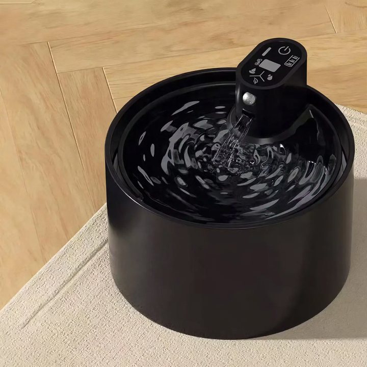 Wireless ceramic drinking fountain with motion sensor