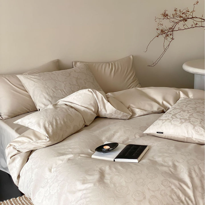 High-quality cotton bedding set with jacquard weaving