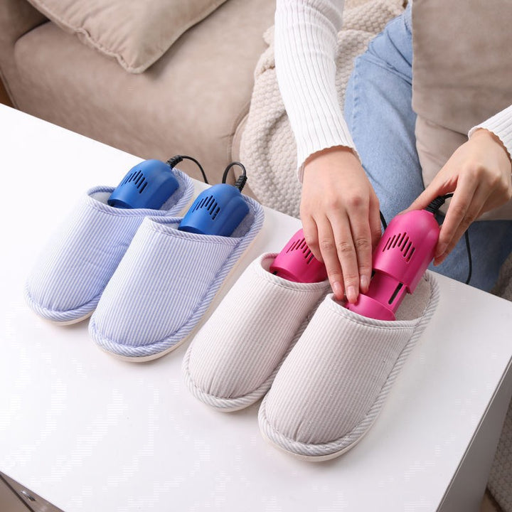 Telescopic shoe dryer with heating function
