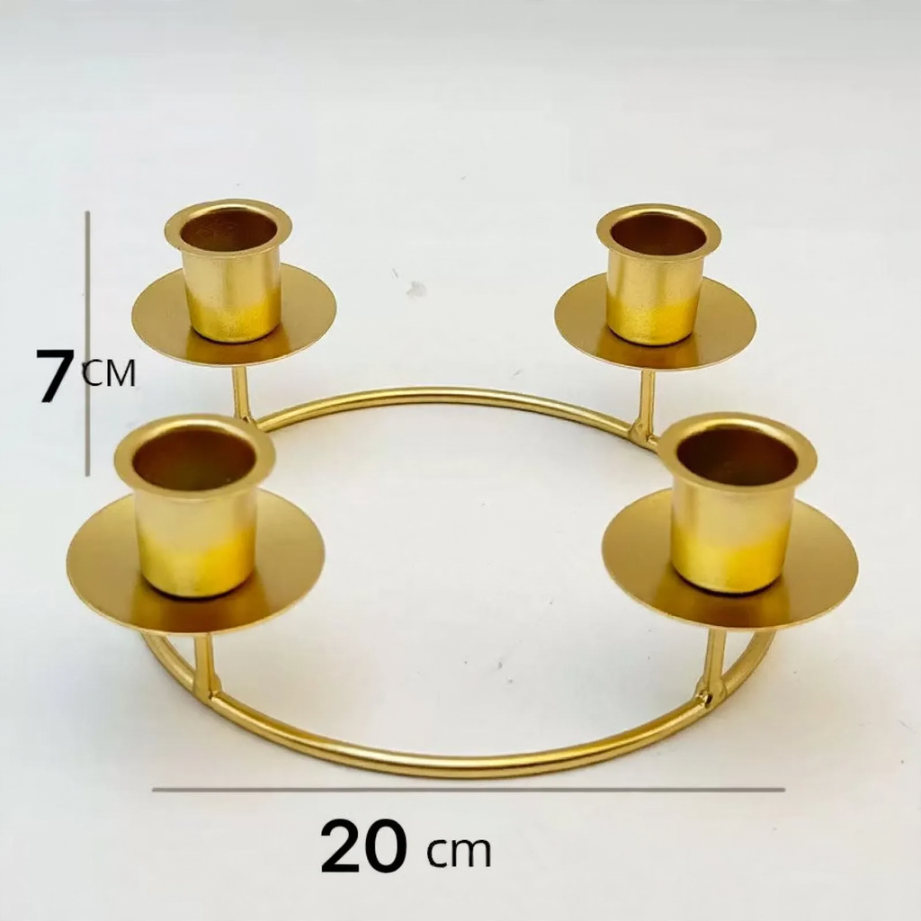 Metal candle holder in wreath design