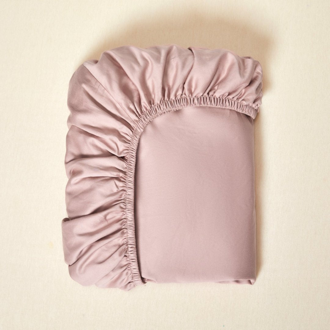 Fitted sheet made of long-staple cotton, satin