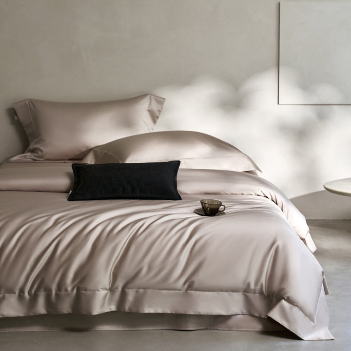 Cotton bed linen set, plain, satin weave