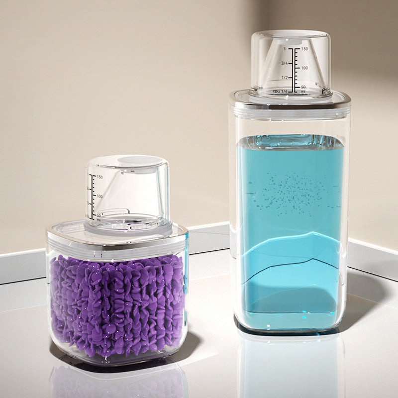 Transparent measuring container with measuring scale, 501–800 ml