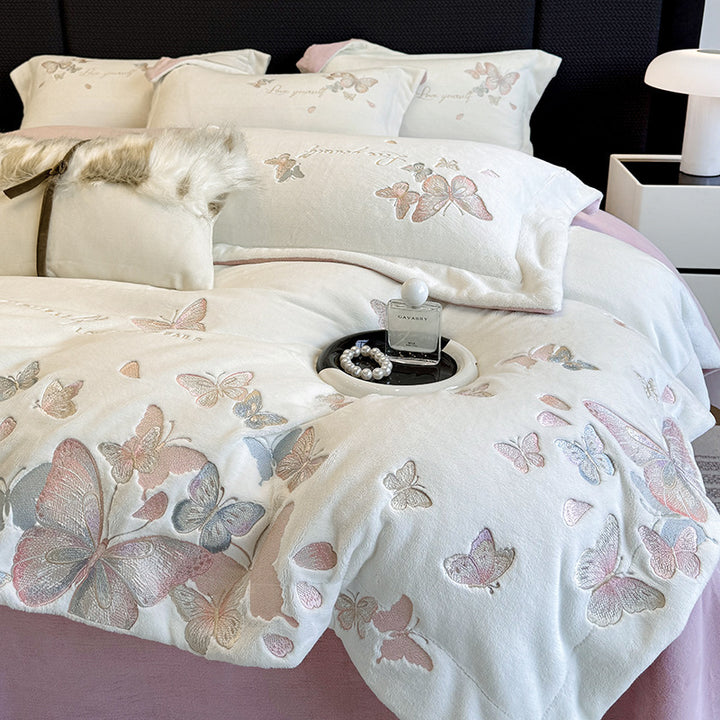 Winter bedding set made of milk fiber fleece, floral design