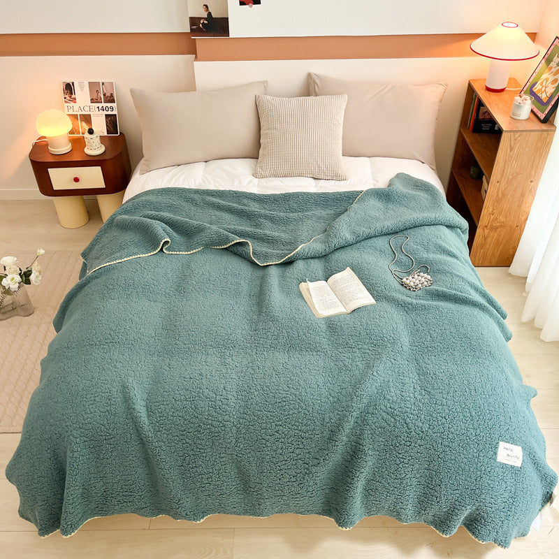 Double-sided lamb fleece blanket with bubble structure