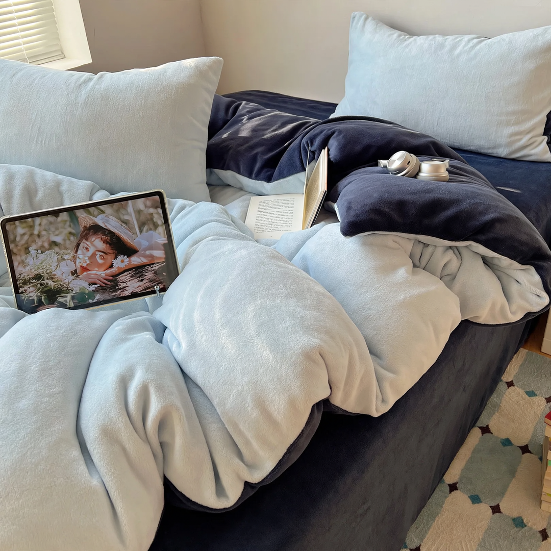 Winter bed linen set made of milk fiber fleece, double-sided
