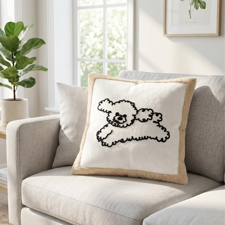 Lumbar pillows with animal motifs, polyester, with tassels