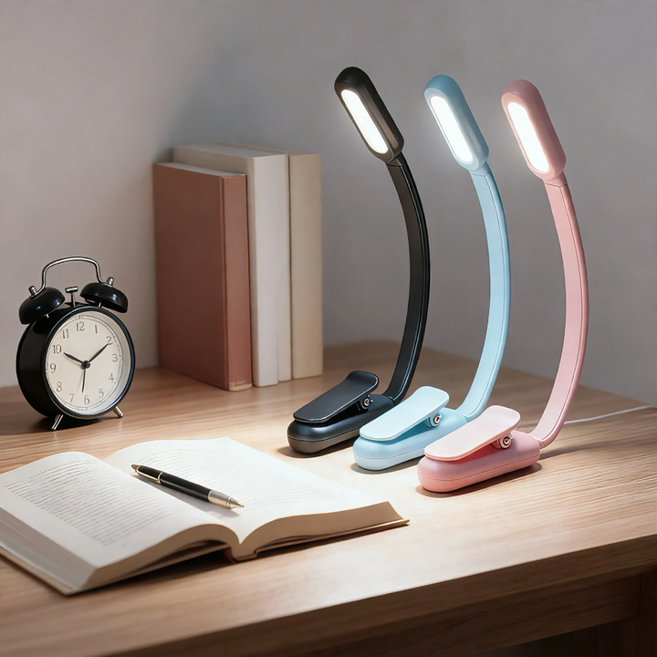 Mini LED clamp light with three brightness levels and USB charging