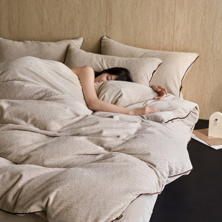 High-quality bedding set made of microfiber fleece, neutral design