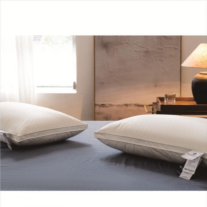 Goose down pillow for hotel comfort