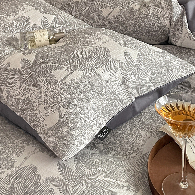 Cotton bedding set with jacquard weave