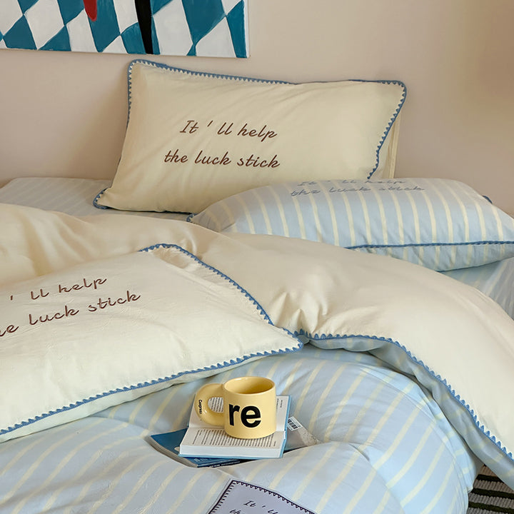 Cotton bedding set, striped, with shell hem