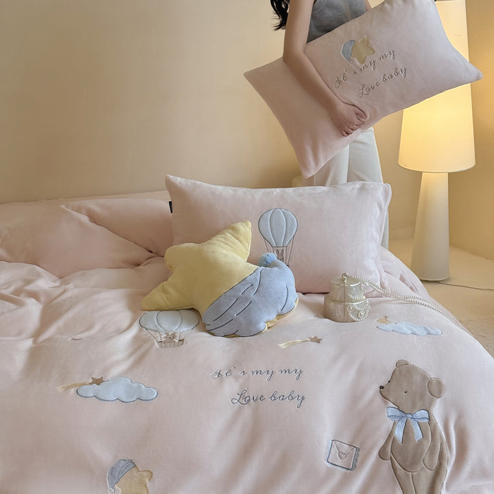 Milk fiber bedding with cartoon motifs, 3–4 piece