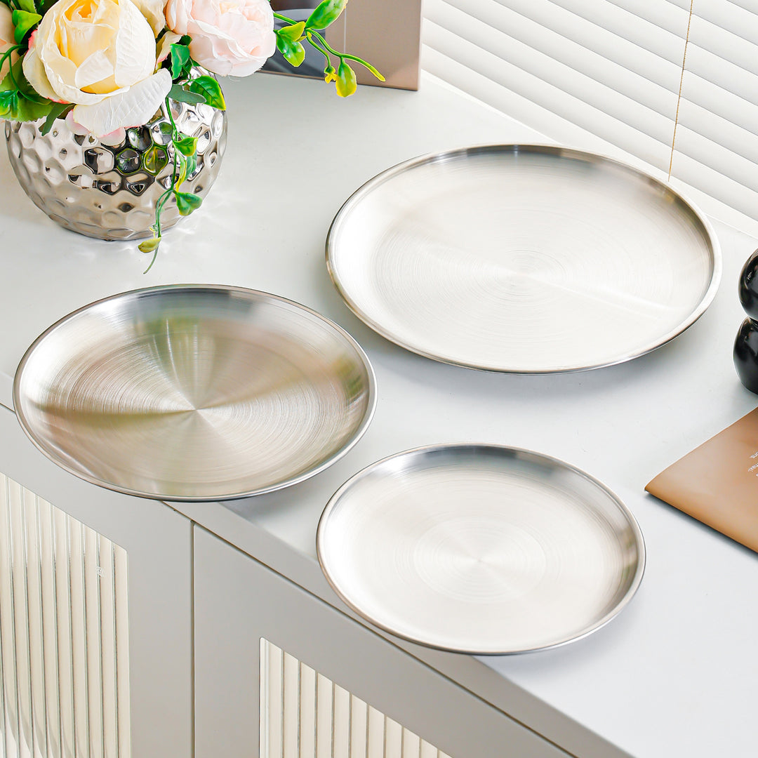 Stainless steel plate, round, 17–23 cm