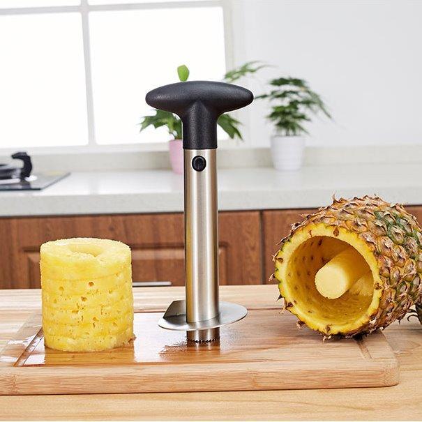 Creative Pineapple Corer | Stornfield