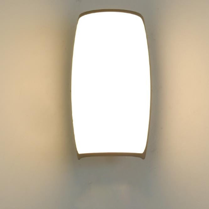 Waterproof Acrylic Curved Shade LED Outdoor Wall Sconce Lamp | Stornfield