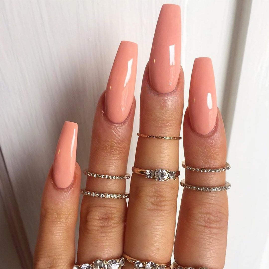 Glamorous artificial nails with high-gloss finish Stornfield