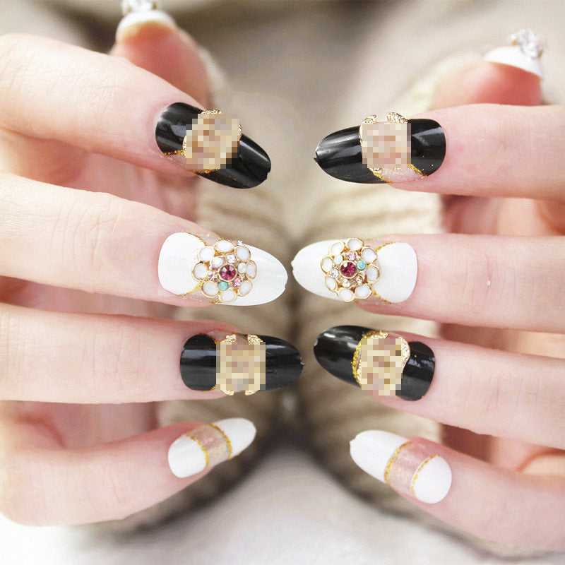 Glamorous Decorative Art Nails Stornfield
