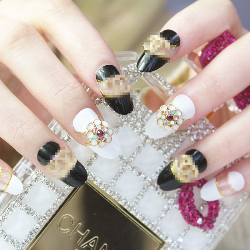 Glamorous Decorative Art Nails Stornfield