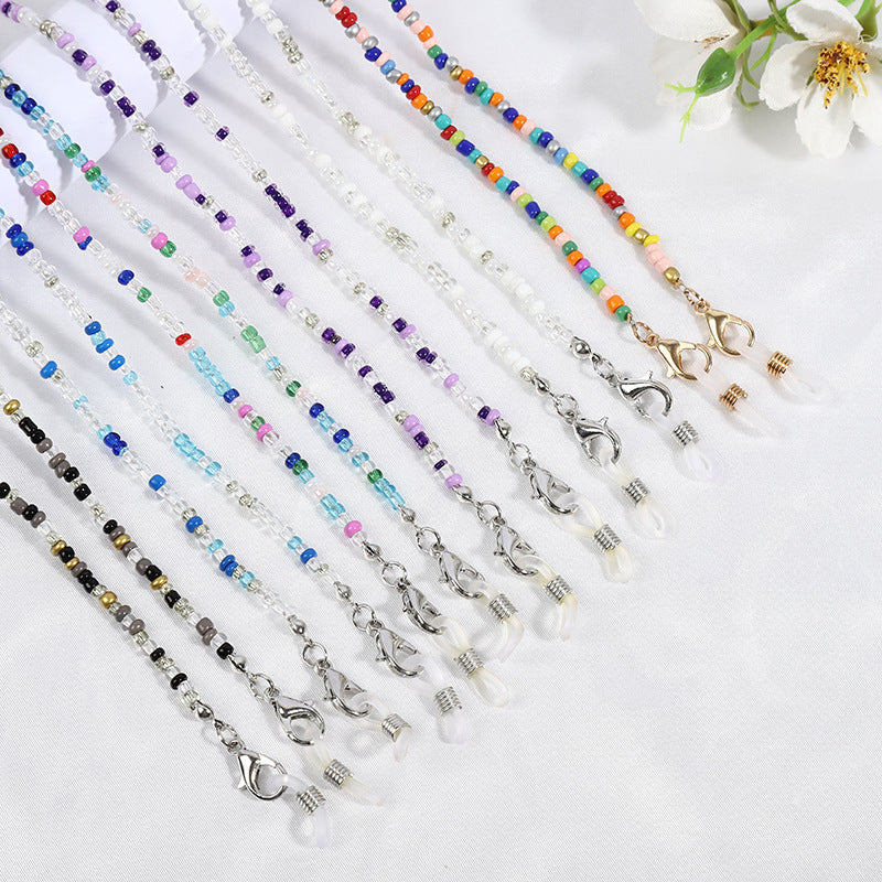 Colored bead necklace with carabiner clasp Stornfield