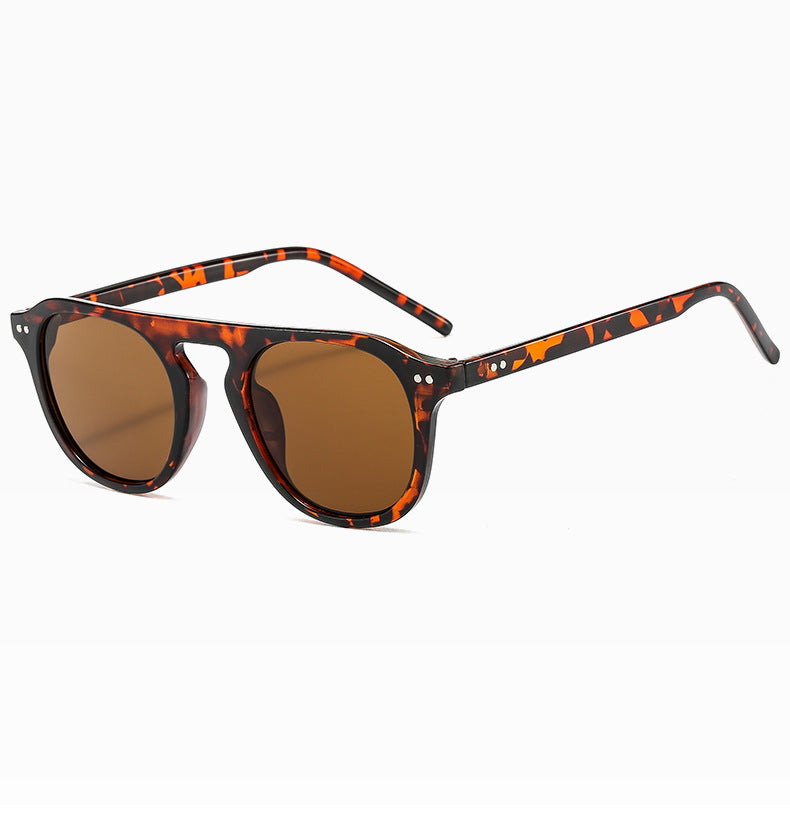 Ladies classic sunglasses with square frame and polarized lenses Stornfield