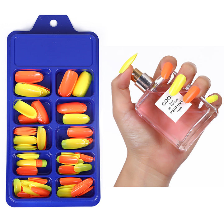 Artificial nails in elegant stiletto style Stornfield