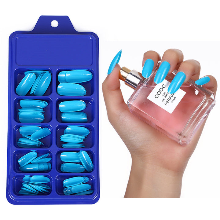 Artificial nails in elegant stiletto style Stornfield