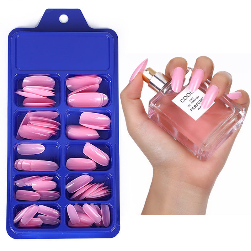 Artificial nails in elegant stiletto style Stornfield