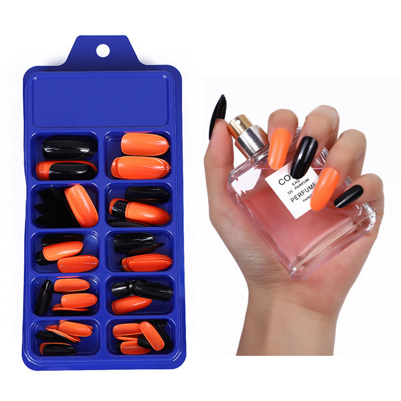 Artificial nails in elegant stiletto style Stornfield