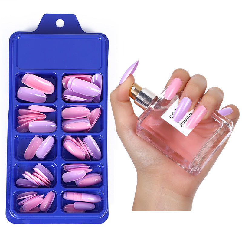 Artificial nails in elegant stiletto style Stornfield