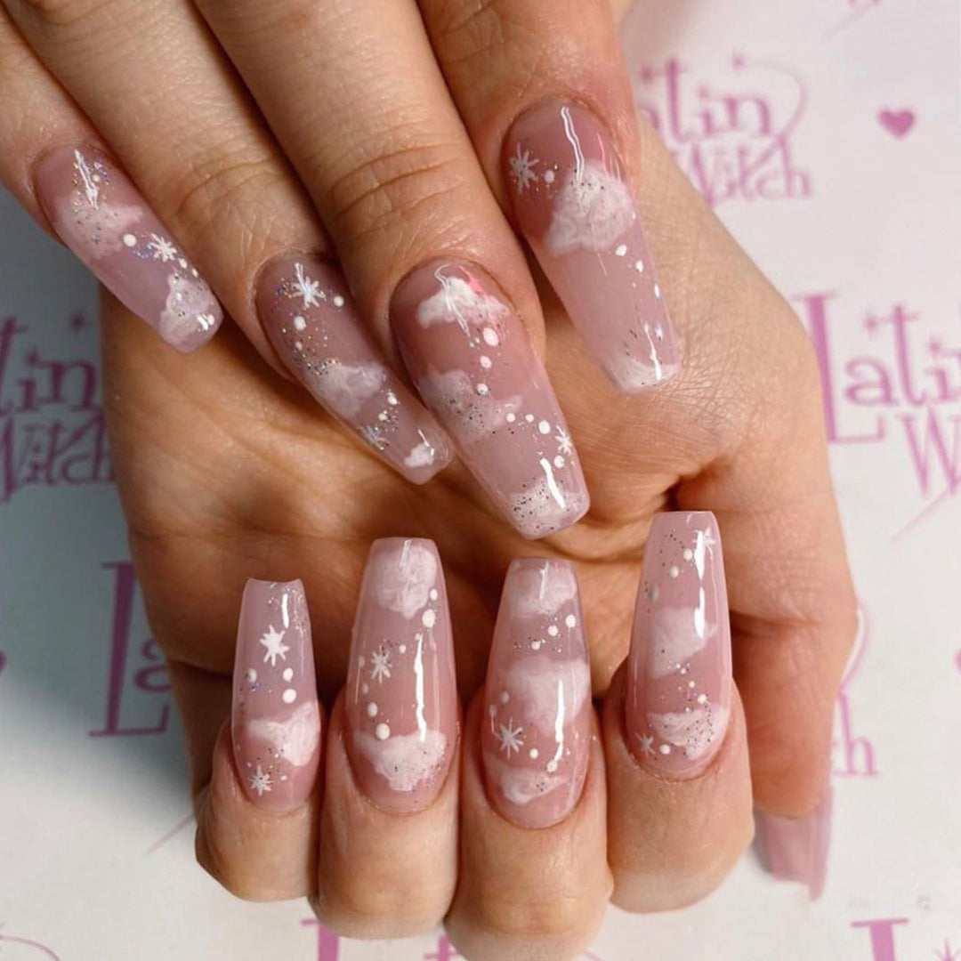 Artificial Nail Art with Snowflake Design Stornfield
