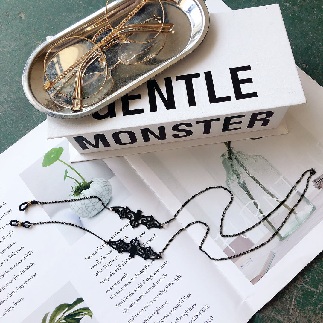 Playful Charm Eyewear Chain Stornfield