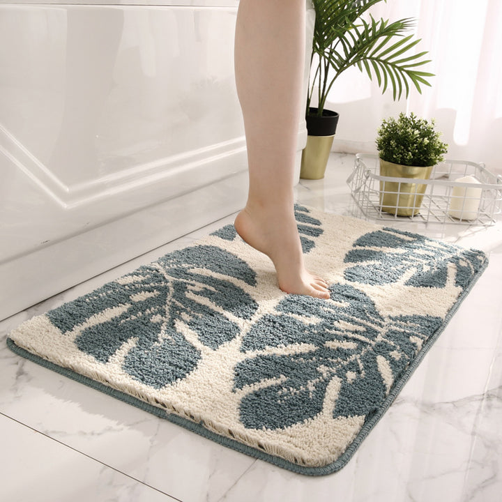 Plush Leaf Design Bath Mat