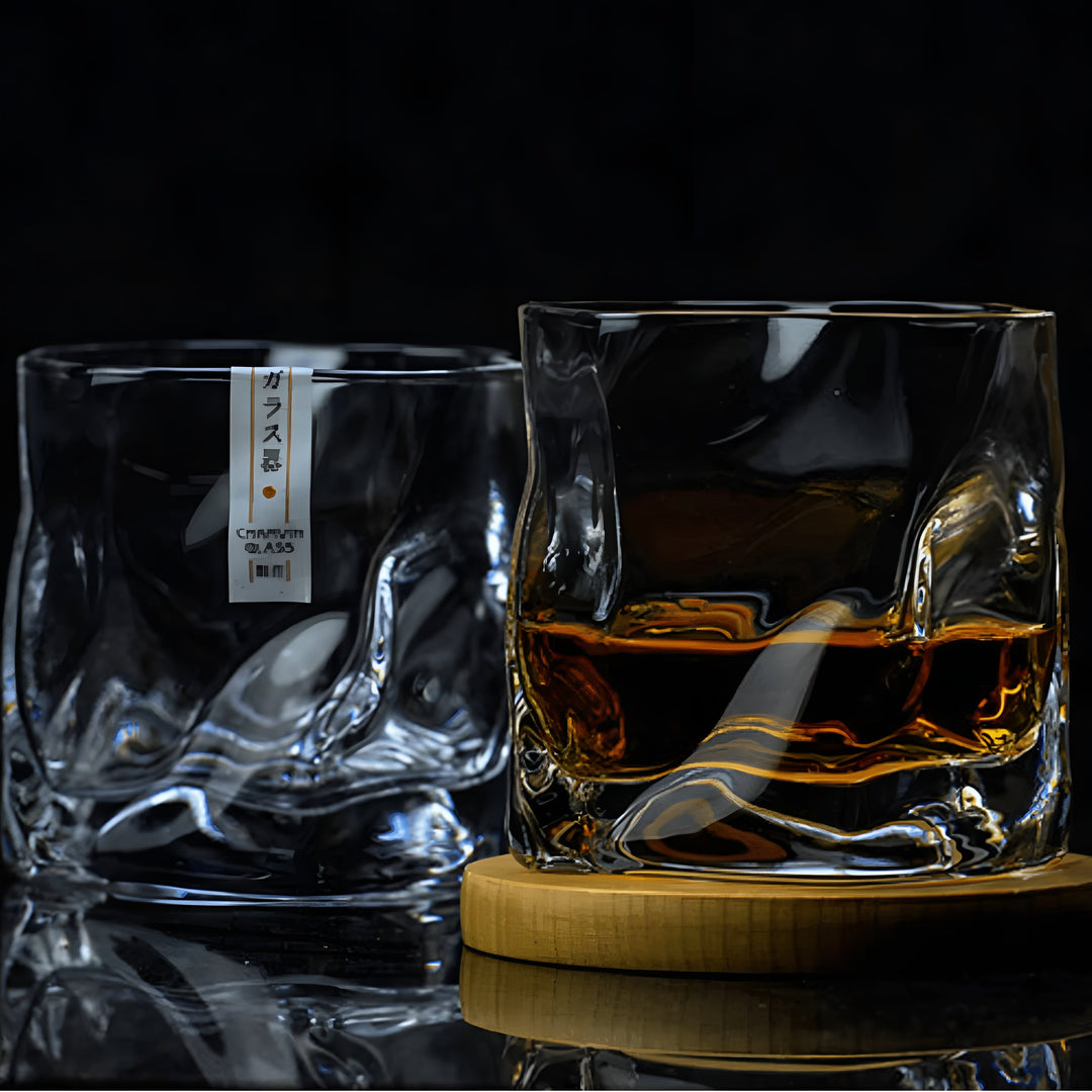 Whiskey glass in Edo Kiriko style – Handcut with unique crumple design | Stornfield
