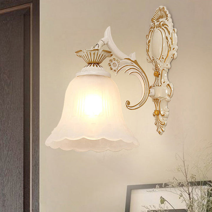 Stornfield | Classic Threaded Floral Lacquer Frosted Glass Wall Sconce