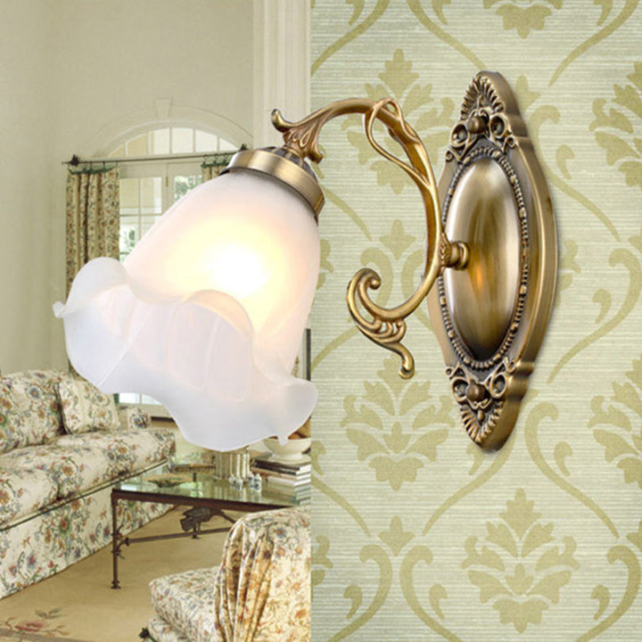 Stornfield | Classic Threaded Floral Lacquer Frosted Glass Wall Sconce
