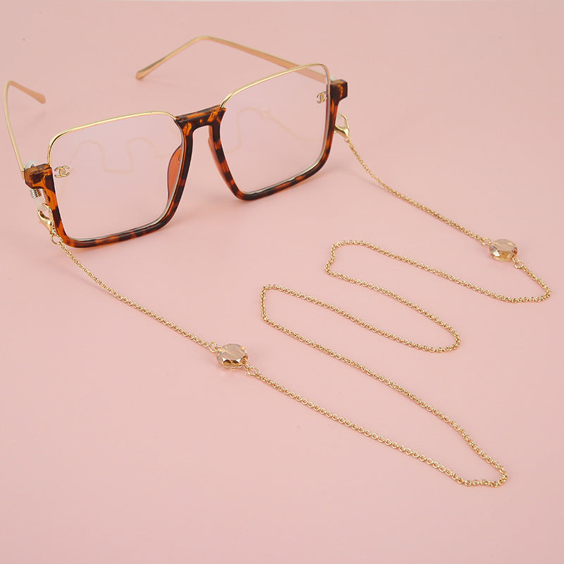 Adjustable Gold Beaded Eyewear Chain Stornfield