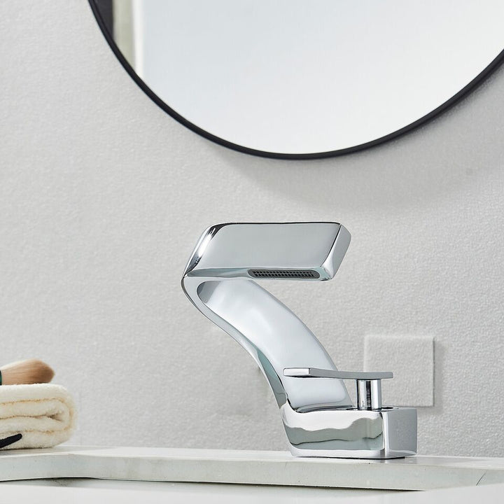 AquaArc Stornfield Modern Kitchen Faucet